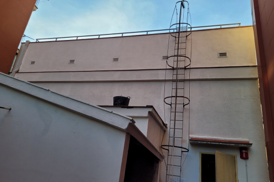 Fachada de un edificio reformada por Aod Arquitectura